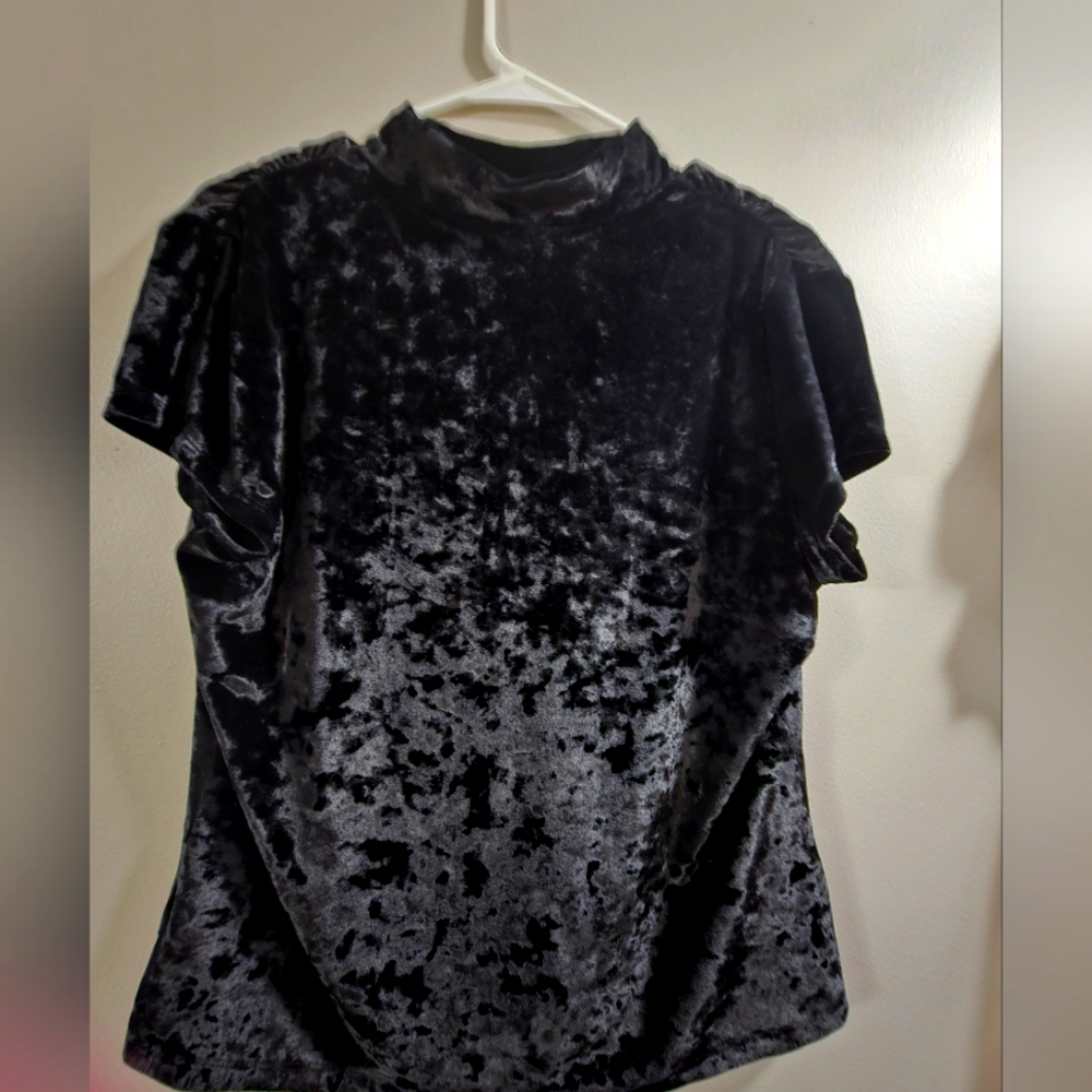 Crushed velvet plus top